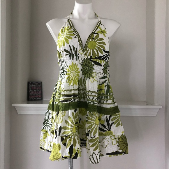 🚫Mileage Floral Tiered Top Tie Back Green White Plus Size 1X, New w/Tag - Picture 4 of 11